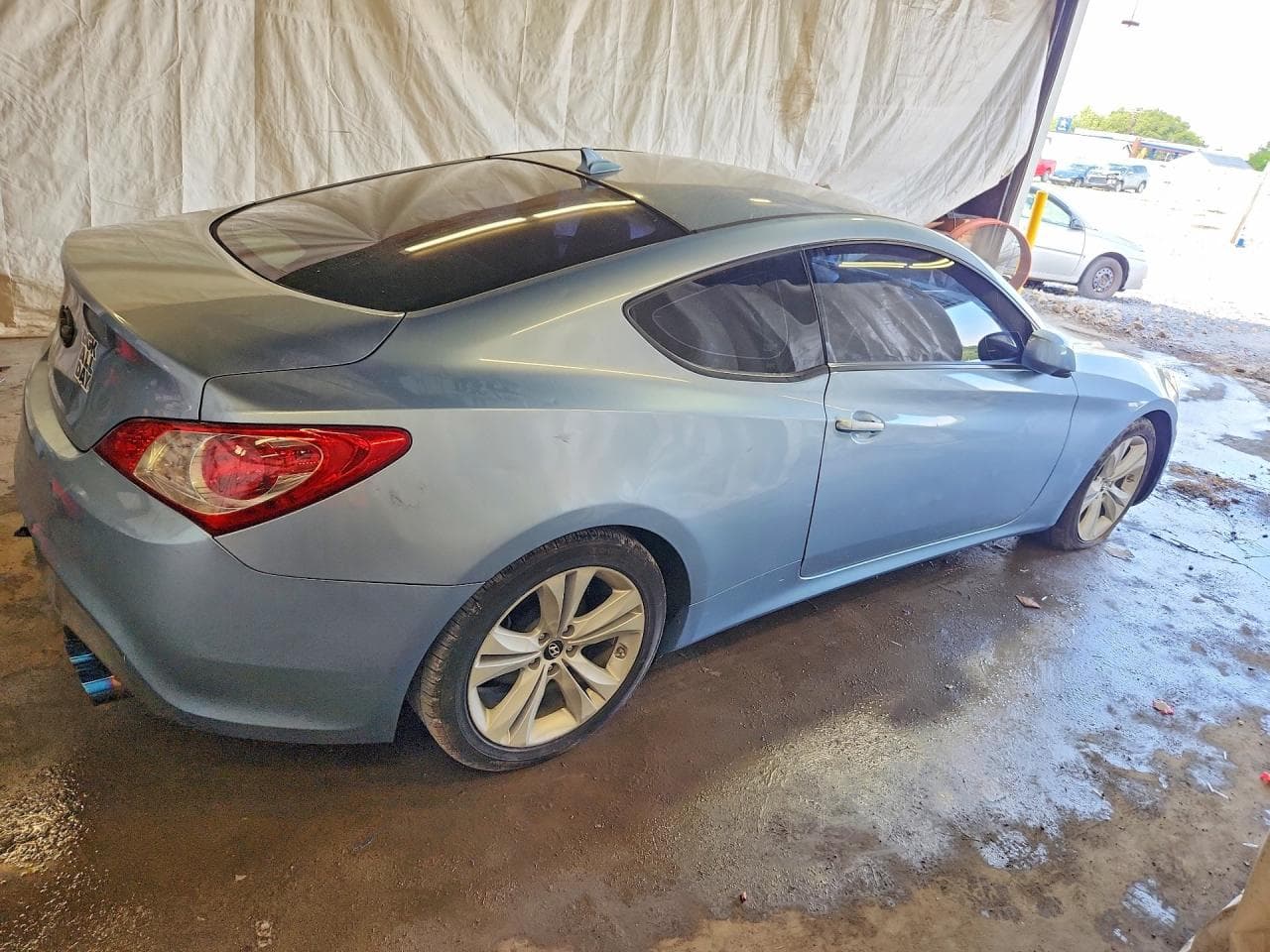 2010 Hyundai Genesis Coupe 2.0T - foto 3