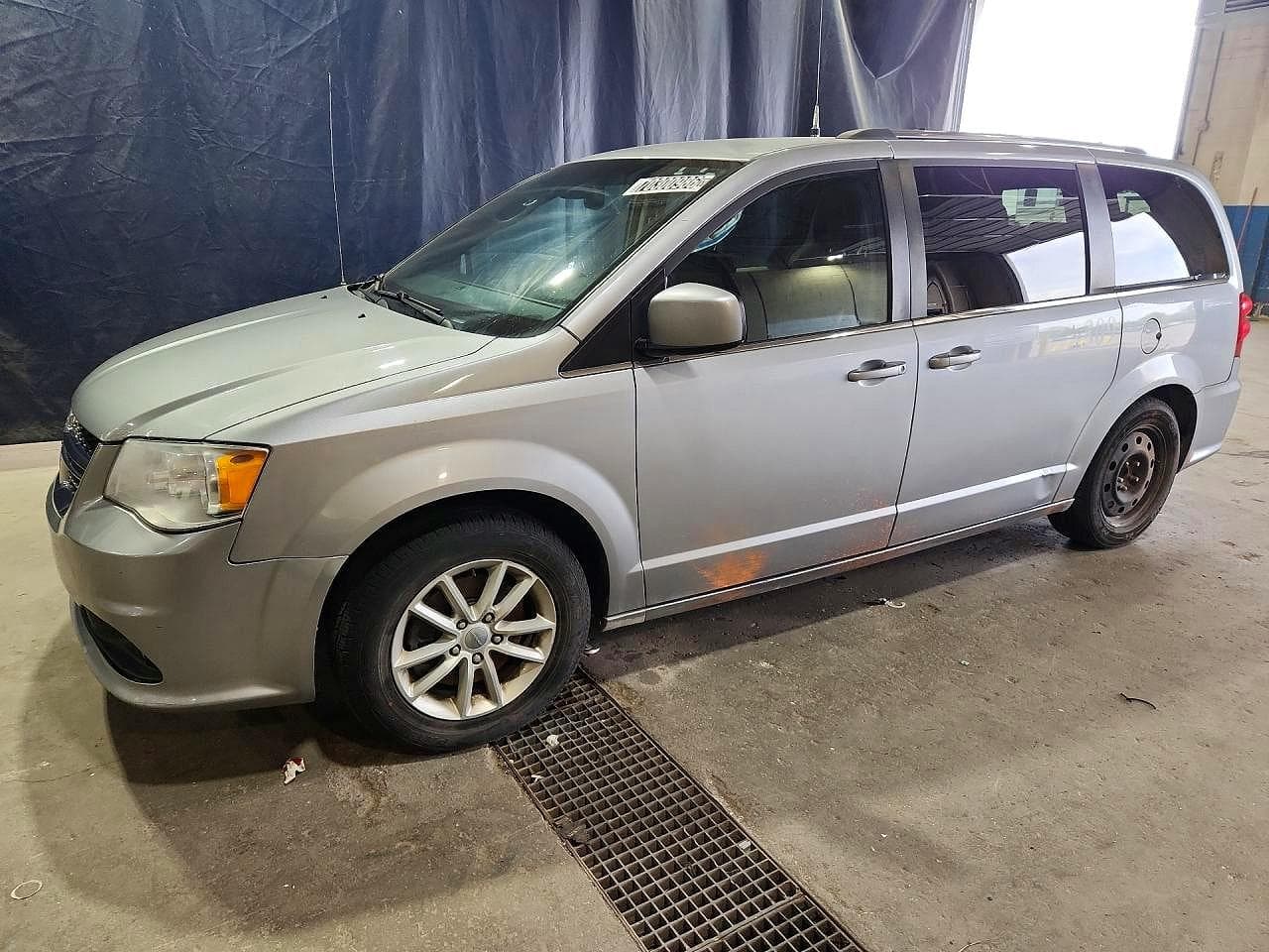 Dodge Caravan 2019 z USA