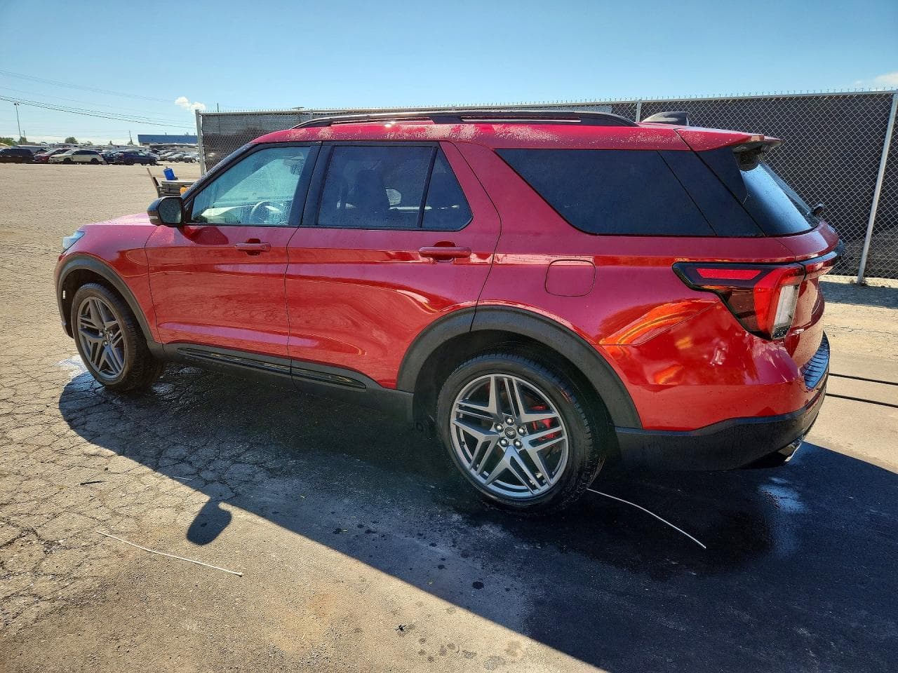 2026 Ford Explorer St - foto 2