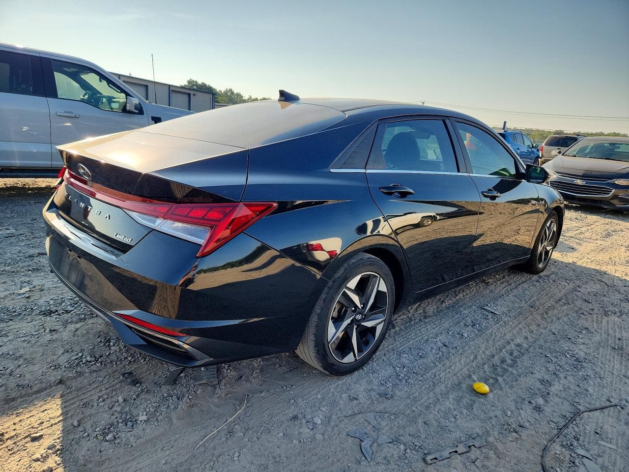 2021 Hyundai Elantra Limited - foto 3