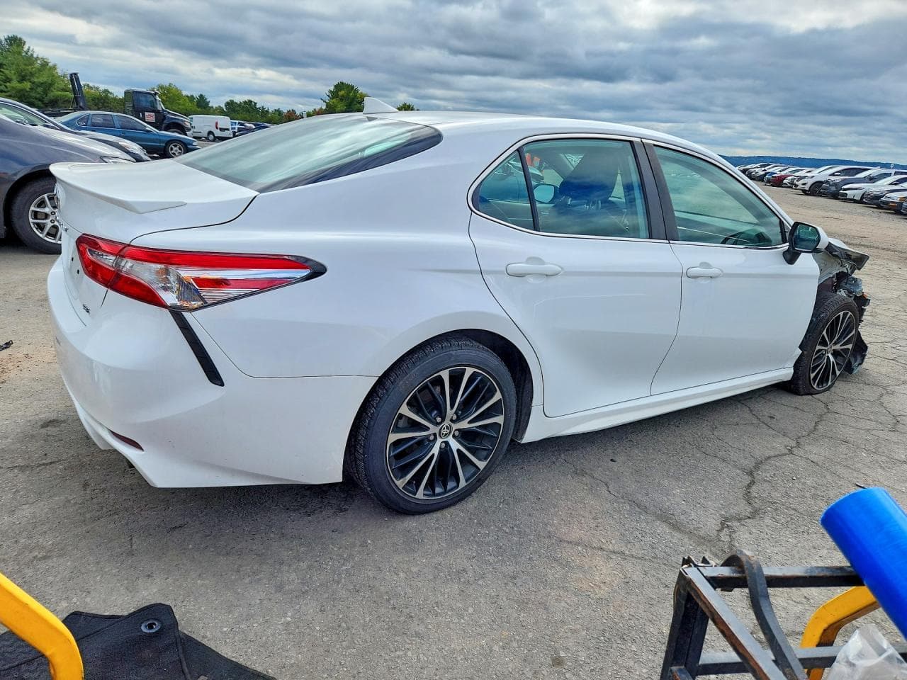 2020 Toyota Camry Se - foto 3