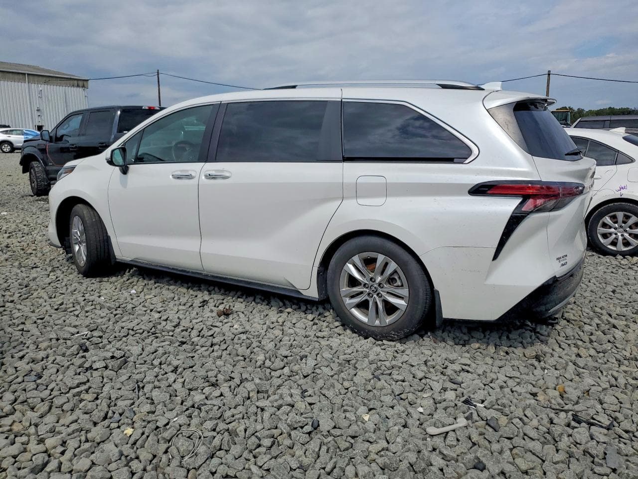 2023 Toyota Sienna Limited 7-Passenger - foto 2