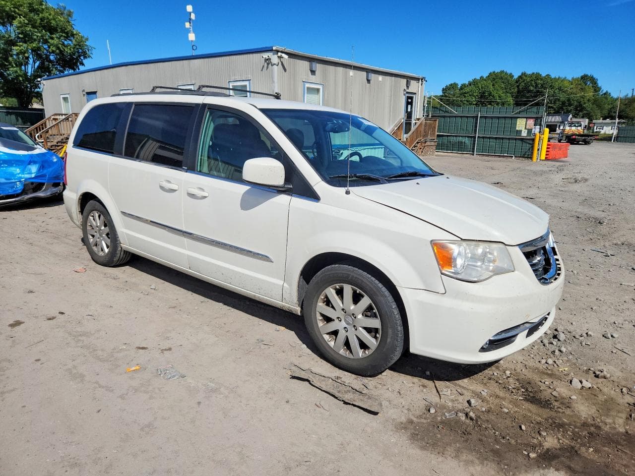 2013 Chrysler Town & Country Touring - foto 4