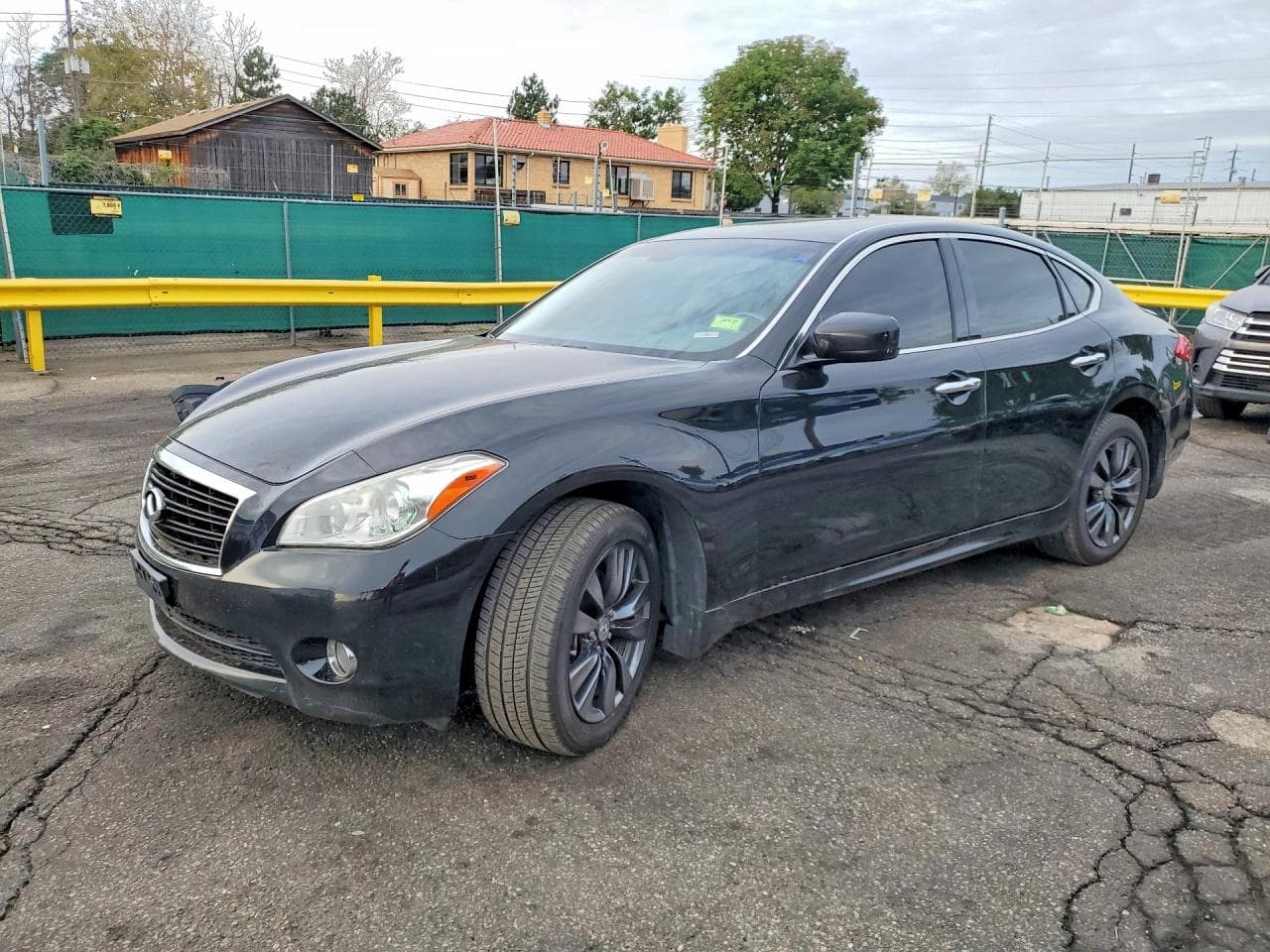 Infiniti M 2012 z USA