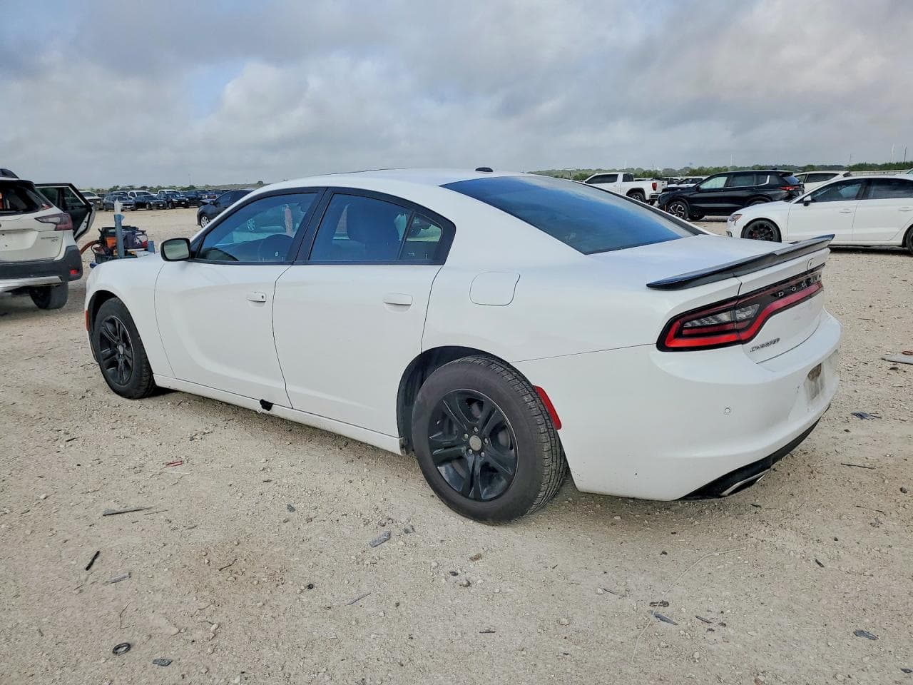 2019 Dodge Charger Sxt - foto 2