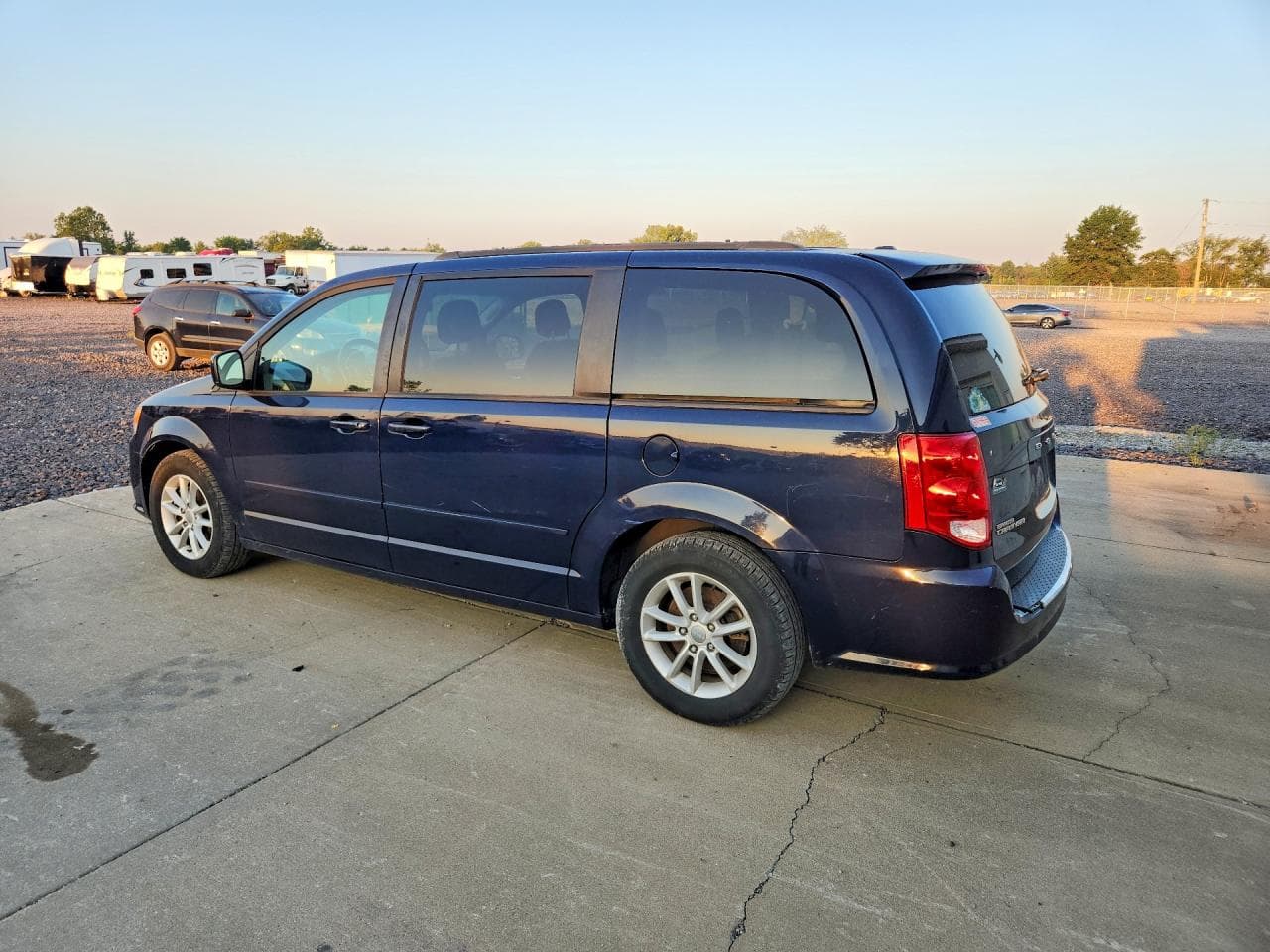 2015 Dodge Grand Caravan Sxt - foto 2