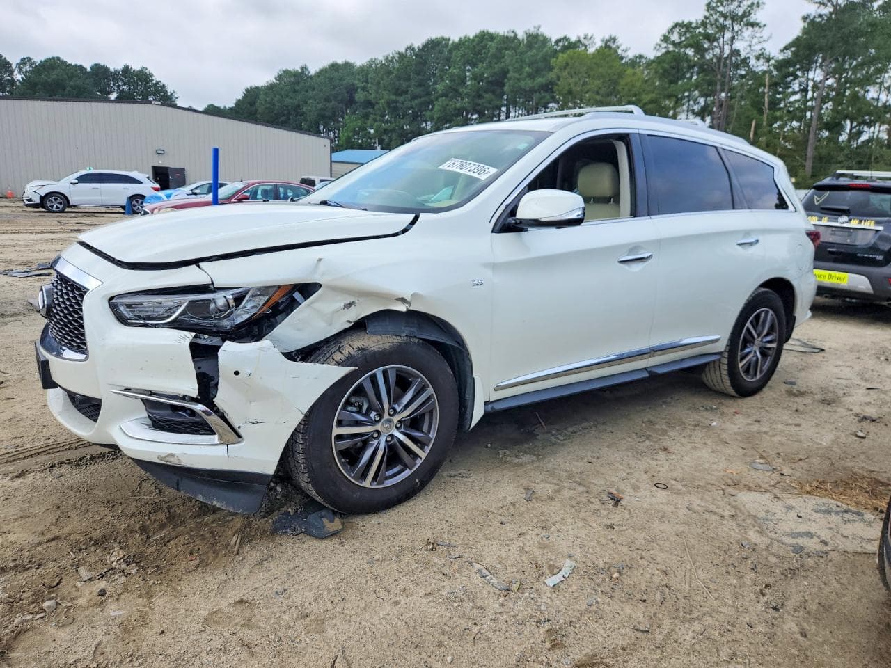 Infiniti QX60 2019 z USA