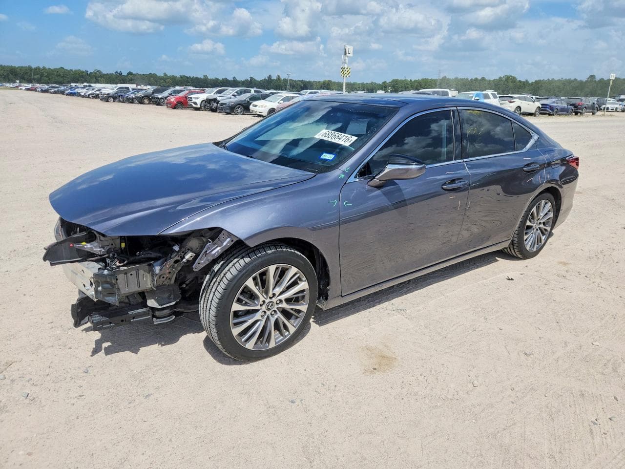 Lexus ES 2020 z USA