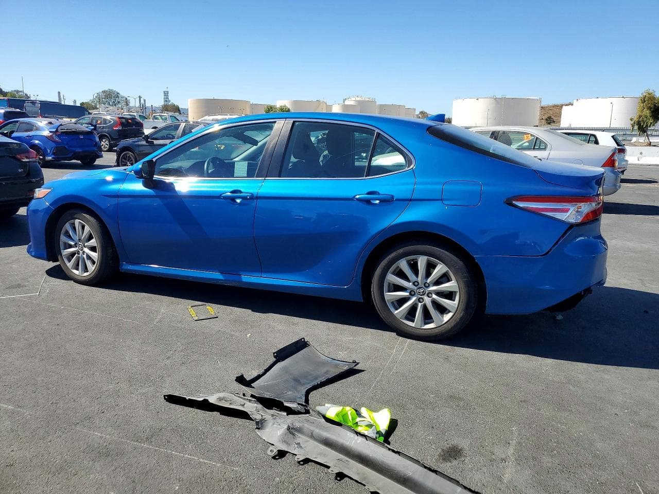 2020 Toyota Camry Le - foto 2