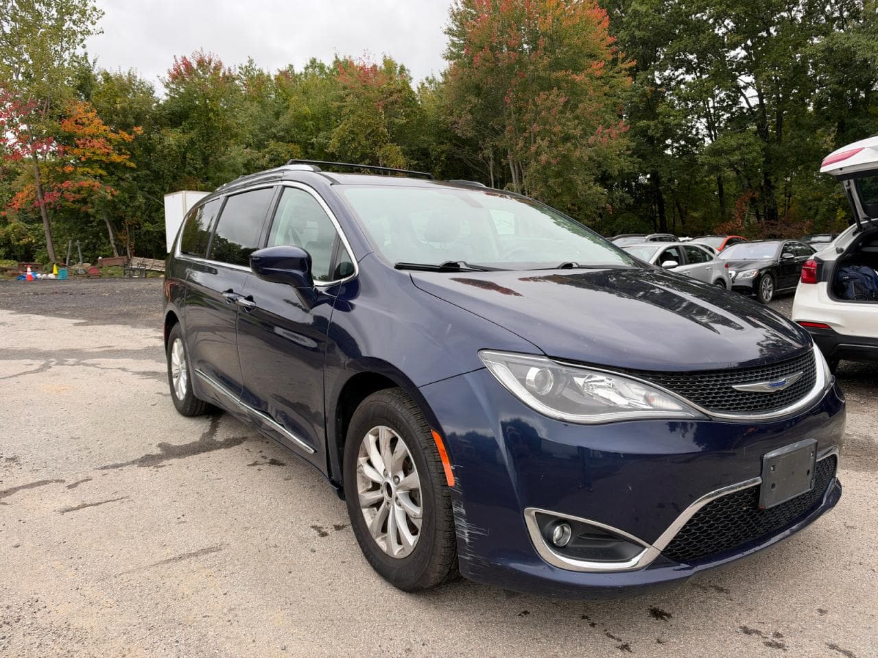 Chrysler Pacifica 2019 z USA