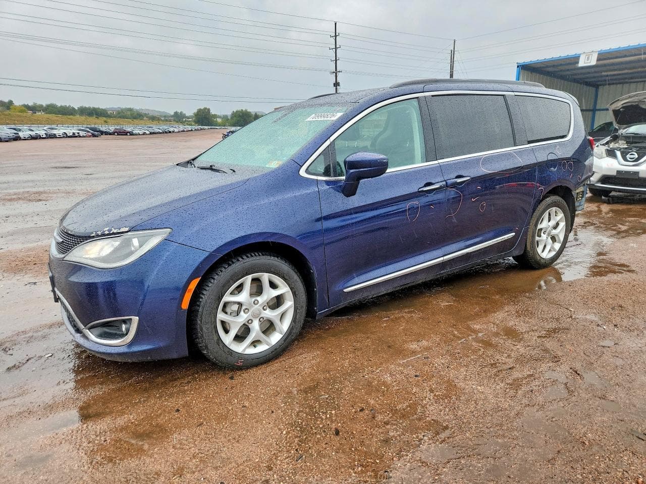 Chrysler Pacifica 2017 z USA