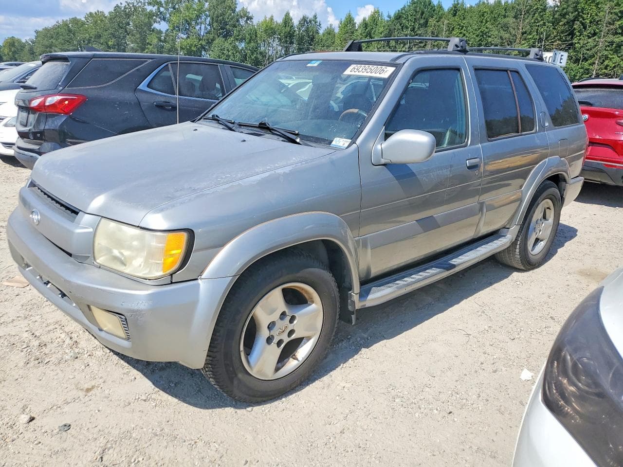 2001 Infiniti QX4 z USA