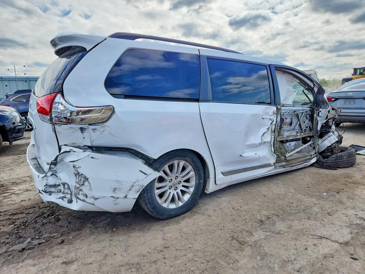 2012 Toyota Sienna Xle 8-Passenger - foto 3