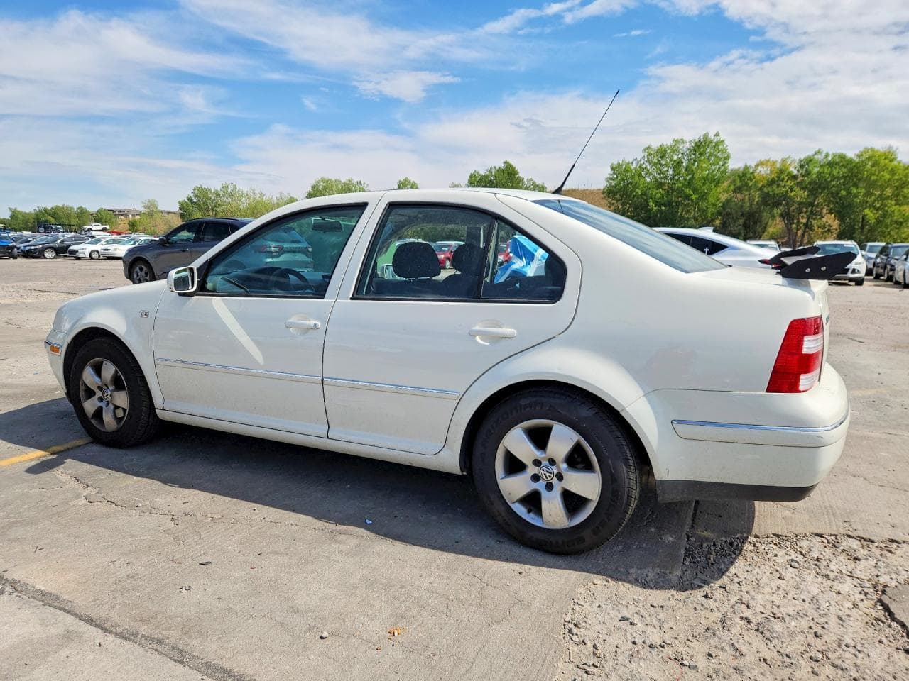 2023 Volkswagen Jetta - foto 2