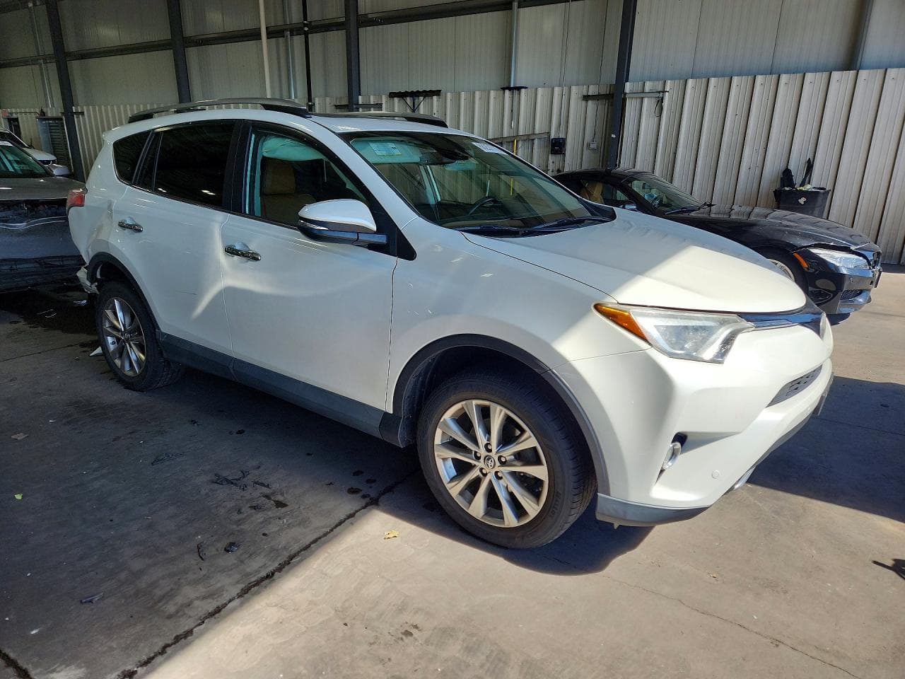 2017 Toyota Rav4 Limited - foto 4