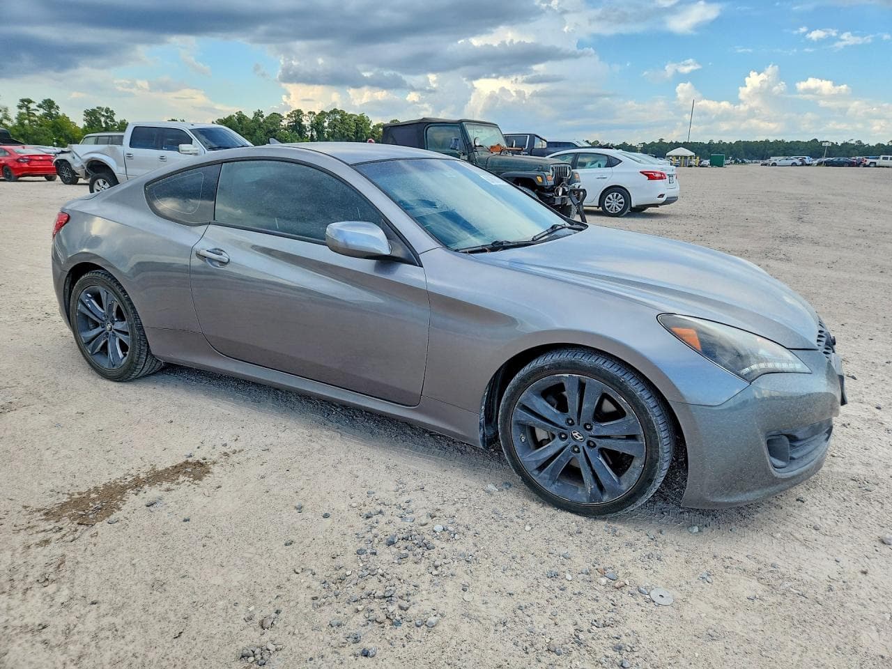 2010 Hyundai Genesis Coupe 2.0T - foto 4