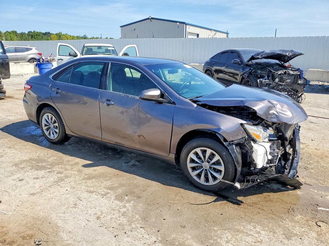 2017 Toyota Camry Le - foto 4