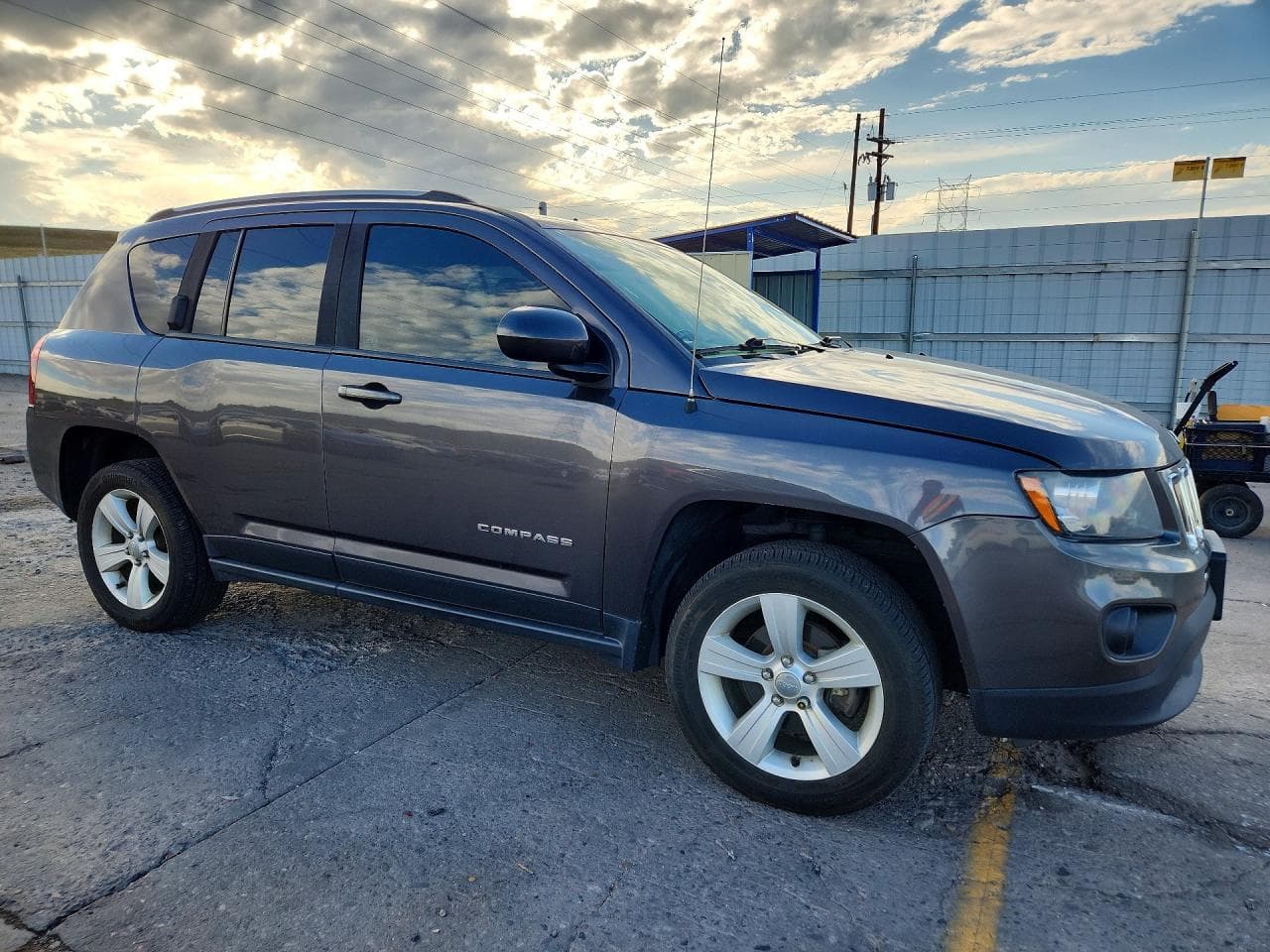2016 Jeep Compass Latitude - foto 4