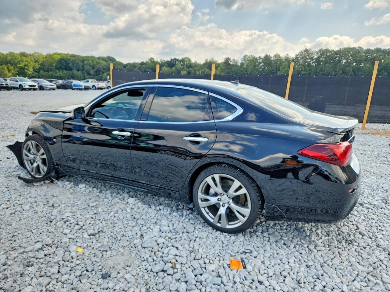 2015 Infiniti Q70 3.7 - foto 2
