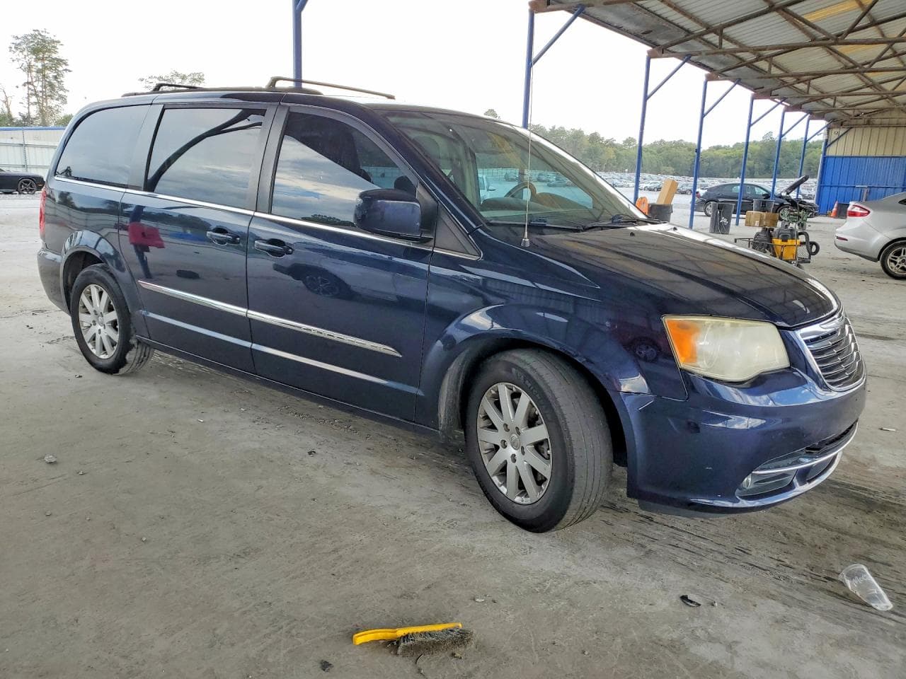 2014 Chrysler Town & Country Touring - foto 4