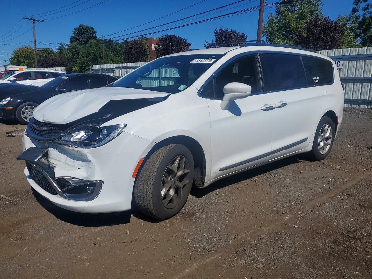 Chrysler Pacifica 2020 z USA