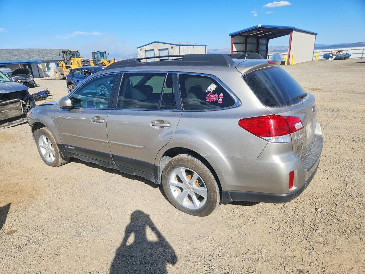2014 Subaru Outback 3.6R Limited - foto 2