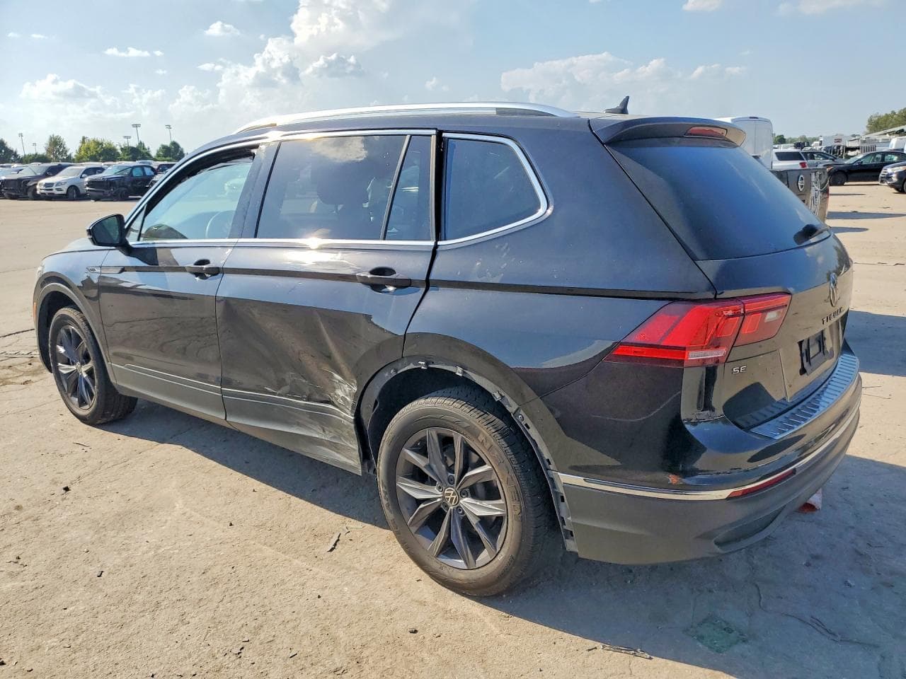 2022 Volkswagen Tiguan Se - foto 2