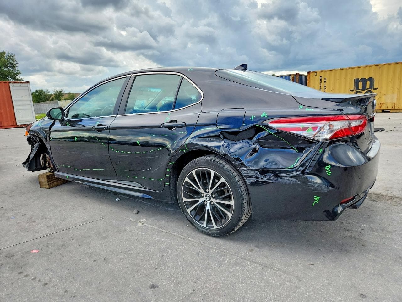 2019 Toyota Camry Se - foto 2