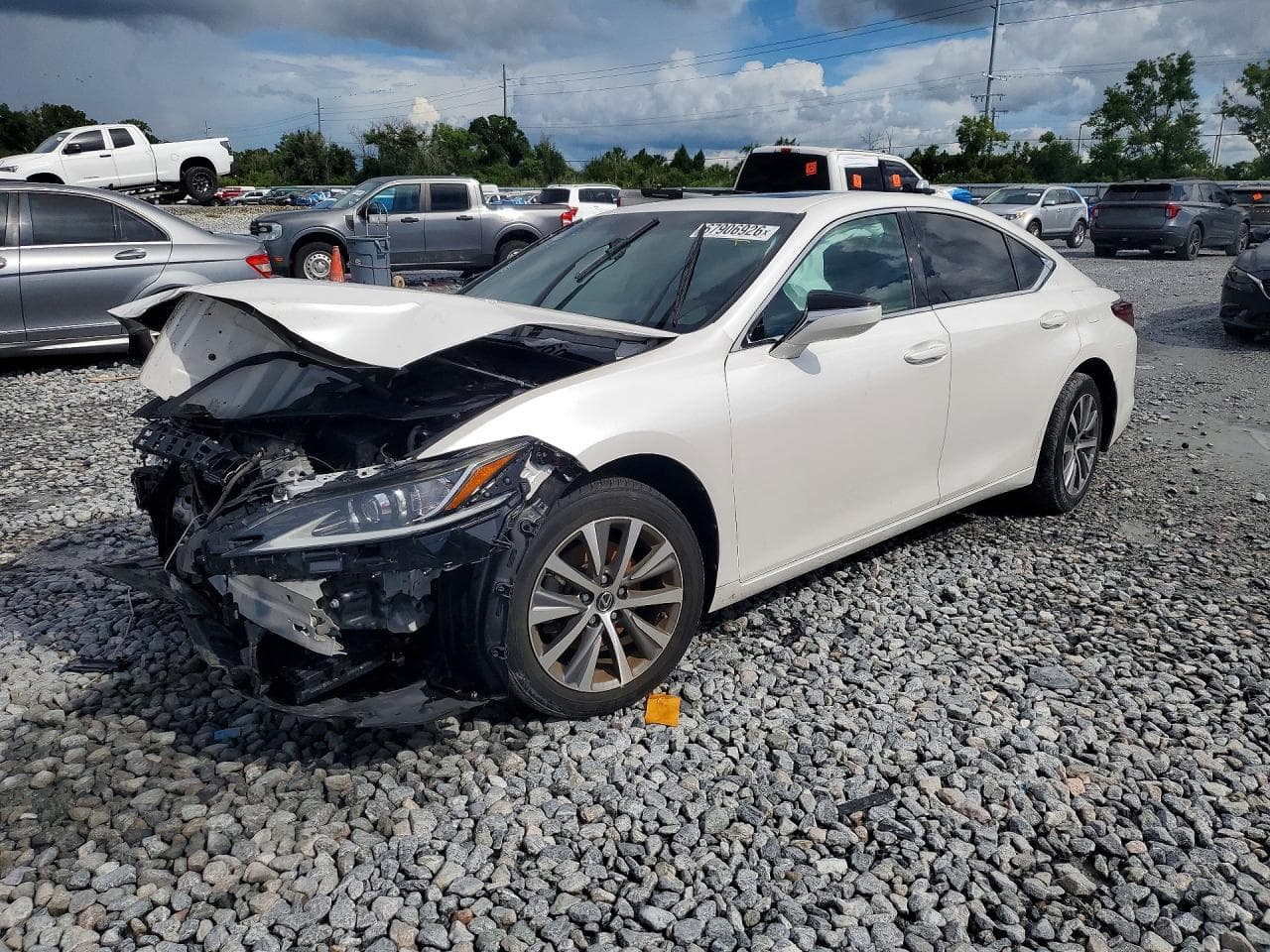 Lexus ES 2019 z USA