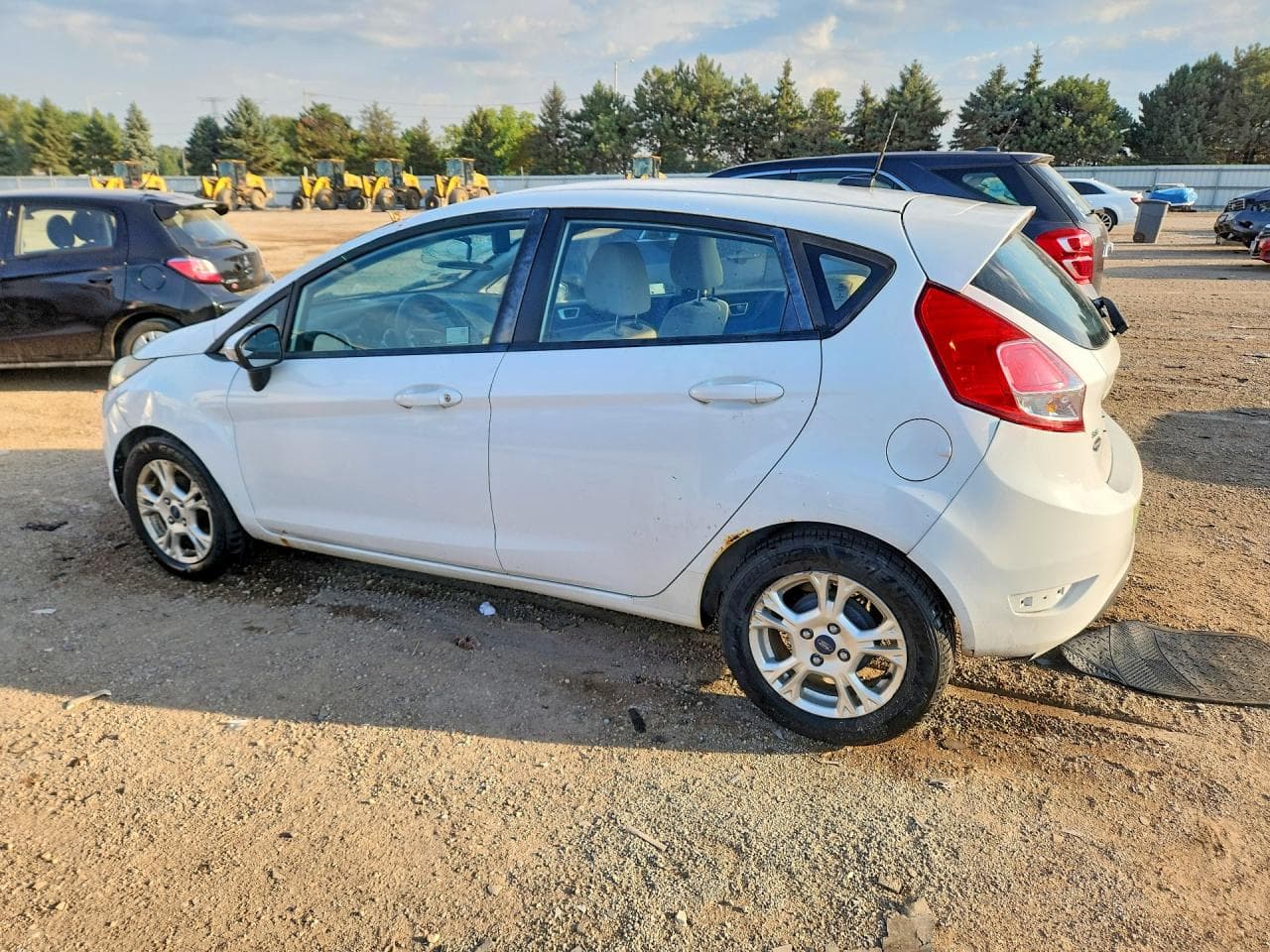 2015 Ford Fiesta Se - foto 2