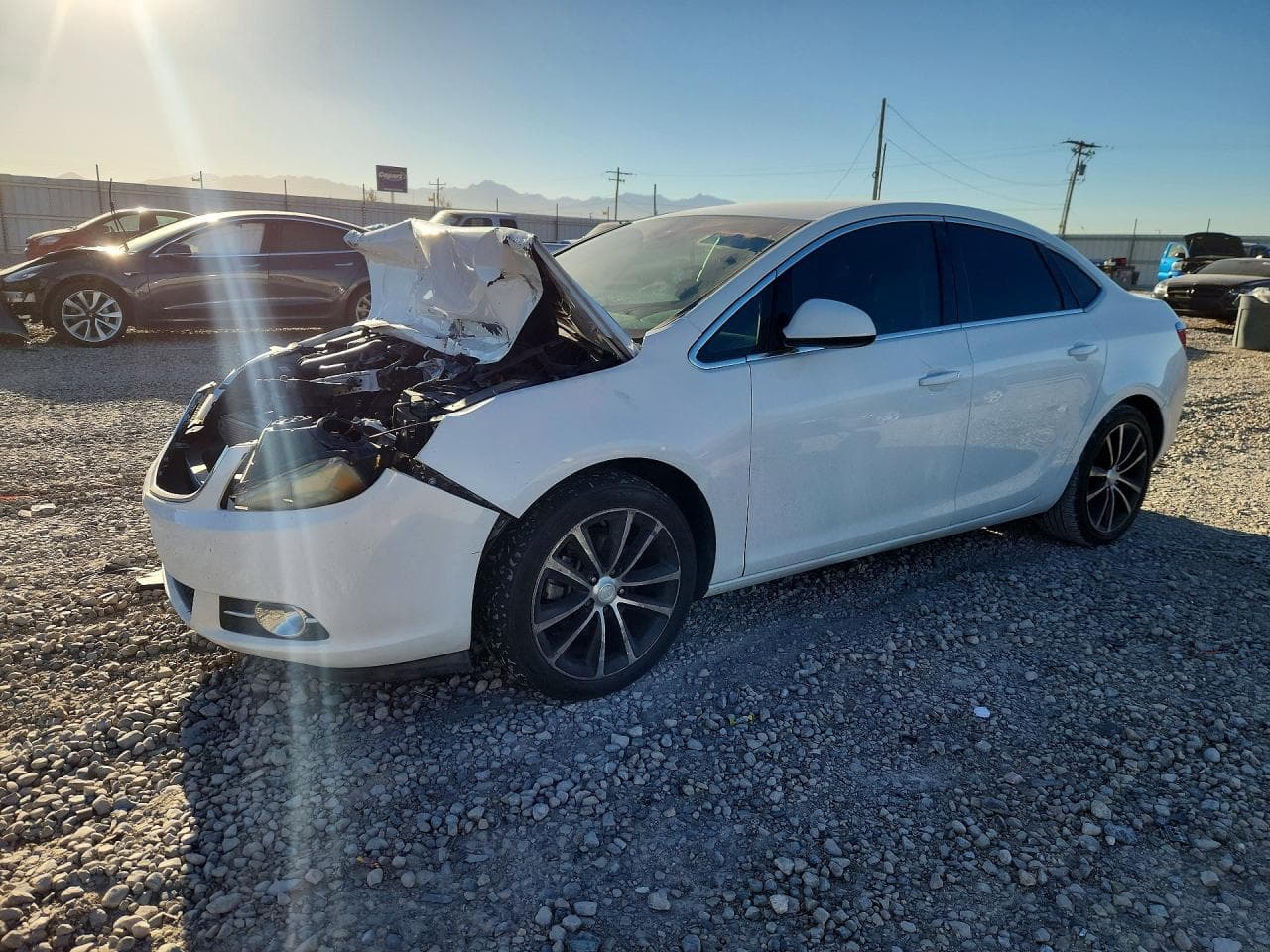 Buick Verano 2017 z USA