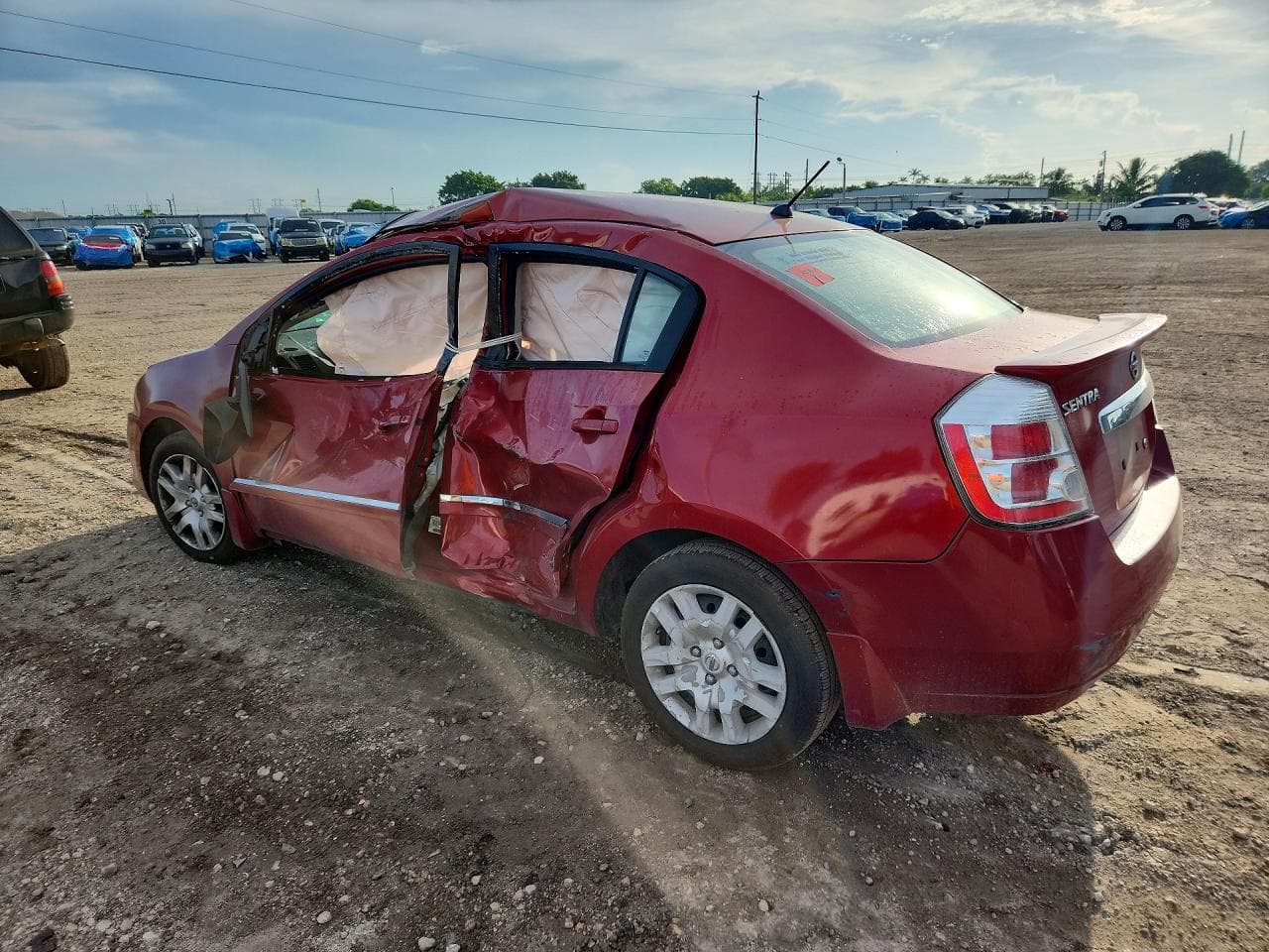 2012 Nissan Sentra 2.0 - foto 2