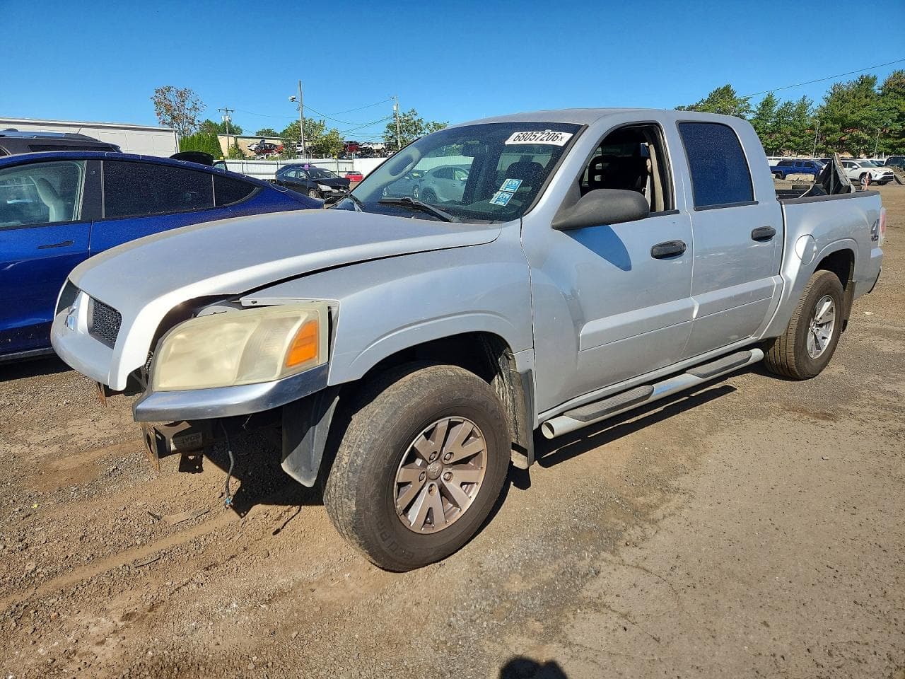 2007 Mitsubishi Raider z USA