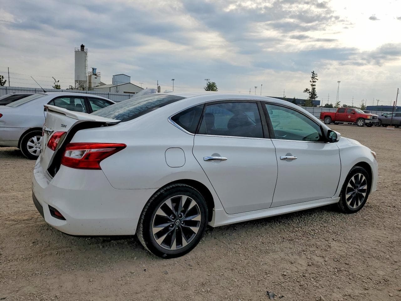 2017 Nissan Sentra Sr - foto 3