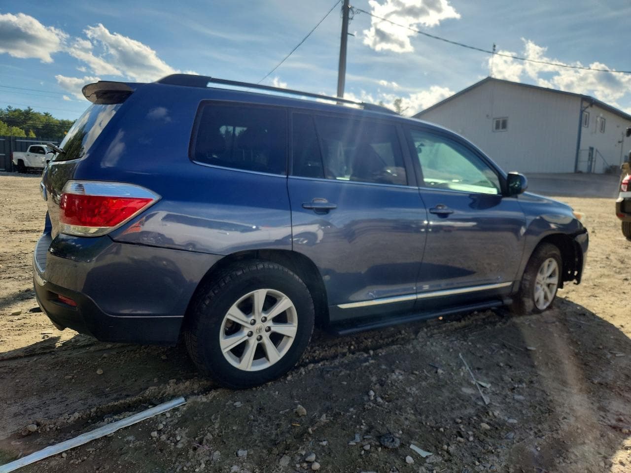 2013 Toyota Highlander Plus - foto 3