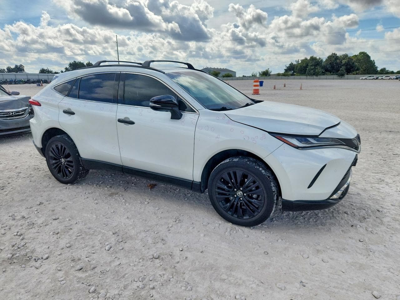 2023 Toyota Venza Nightshade Edition - foto 4