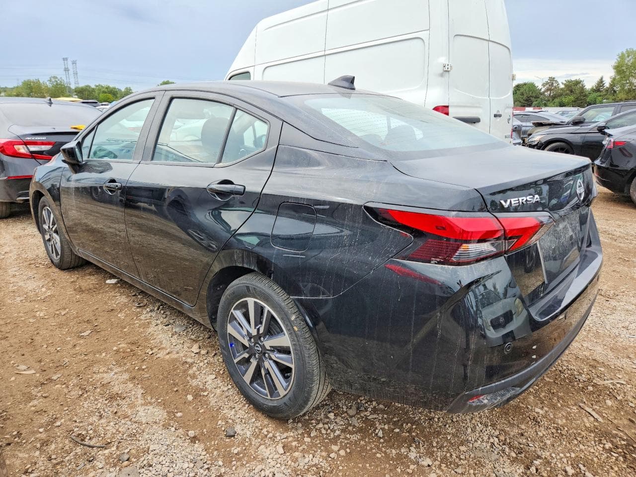 2025 Nissan Versa Sv - foto 2
