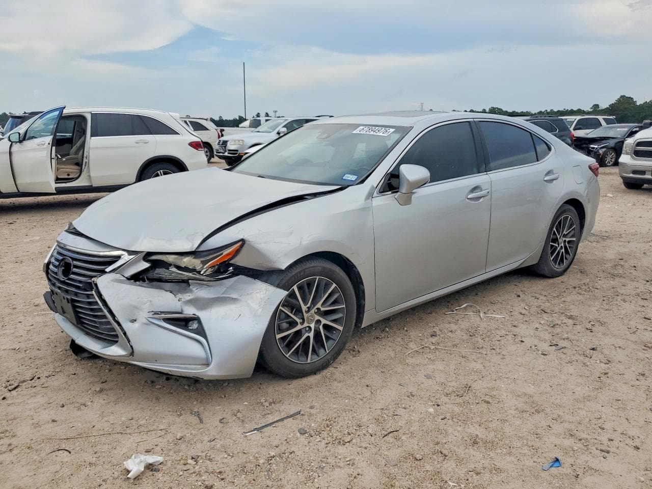 Lexus ES 2016 z USA