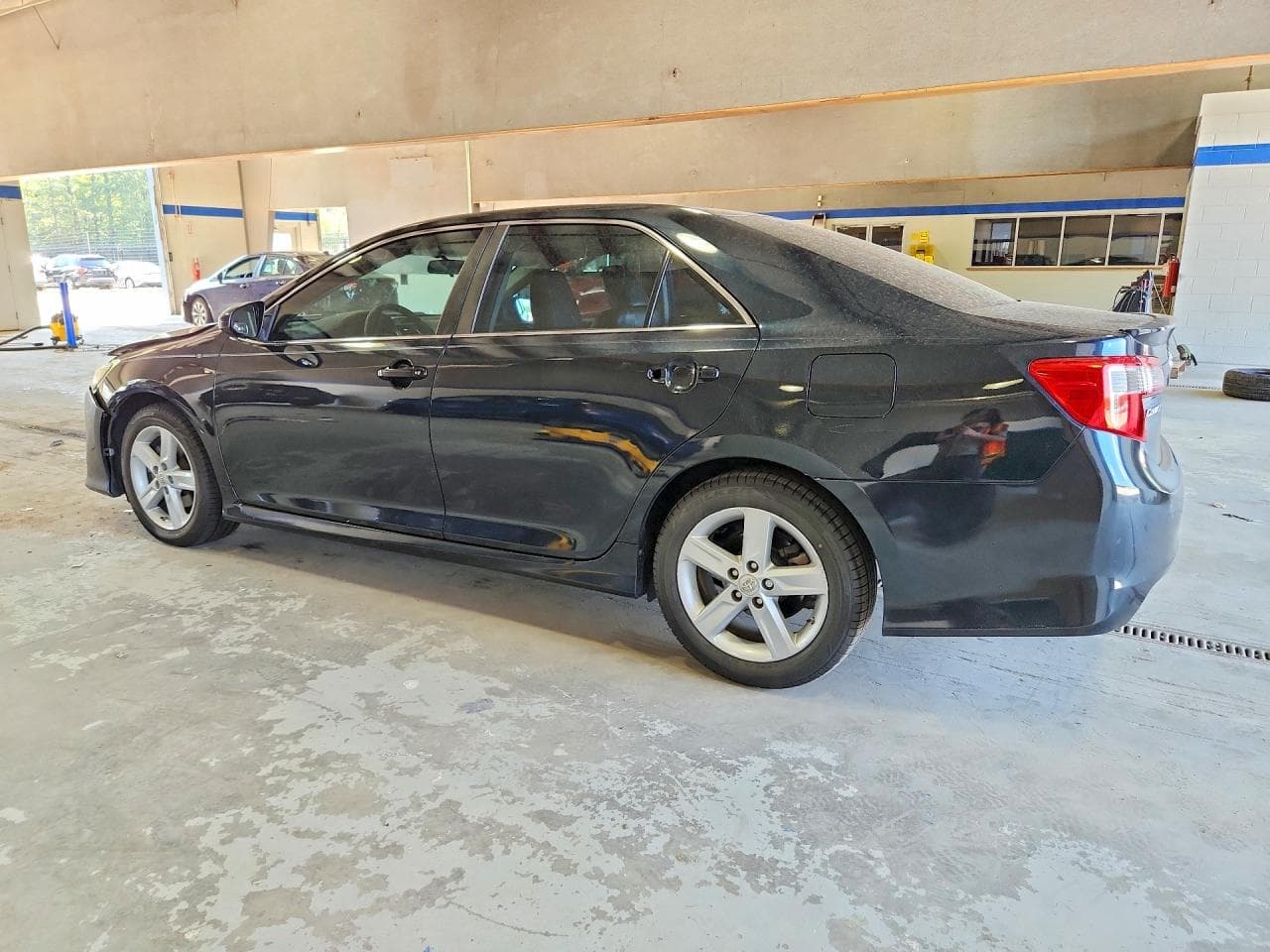 2013 Toyota Camry Se - foto 2