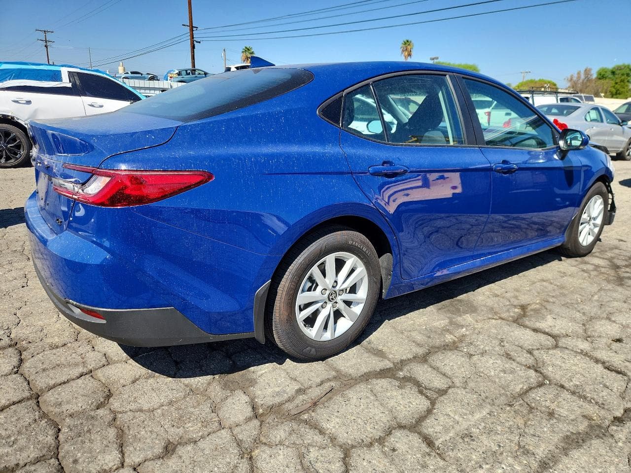 2026 Toyota Camry Le - foto 3