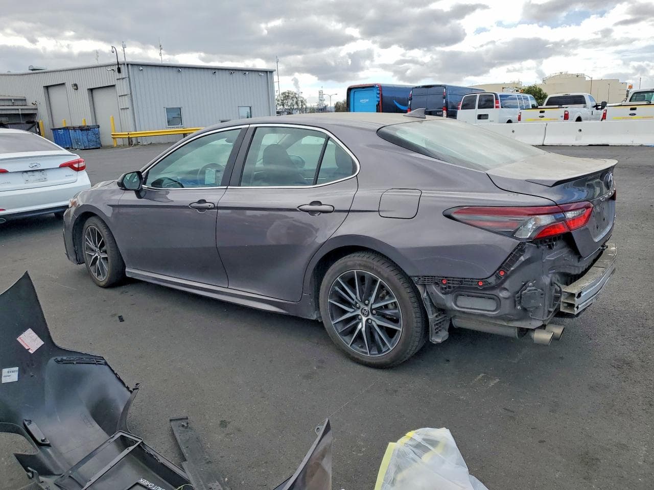 2021 Toyota Camry Se - foto 2