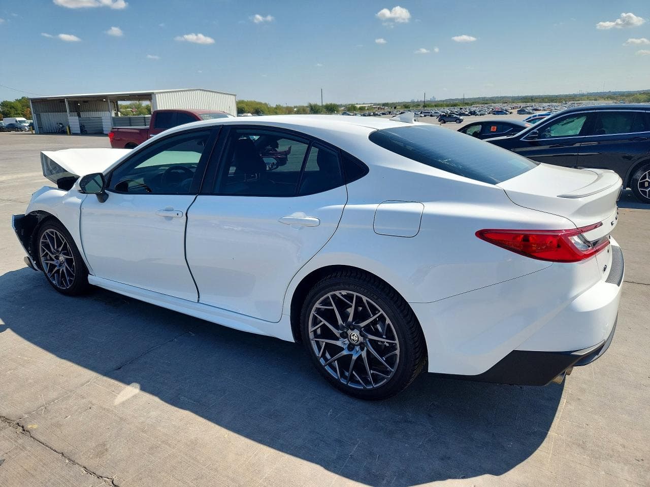 2025 Toyota Camry Se - foto 2