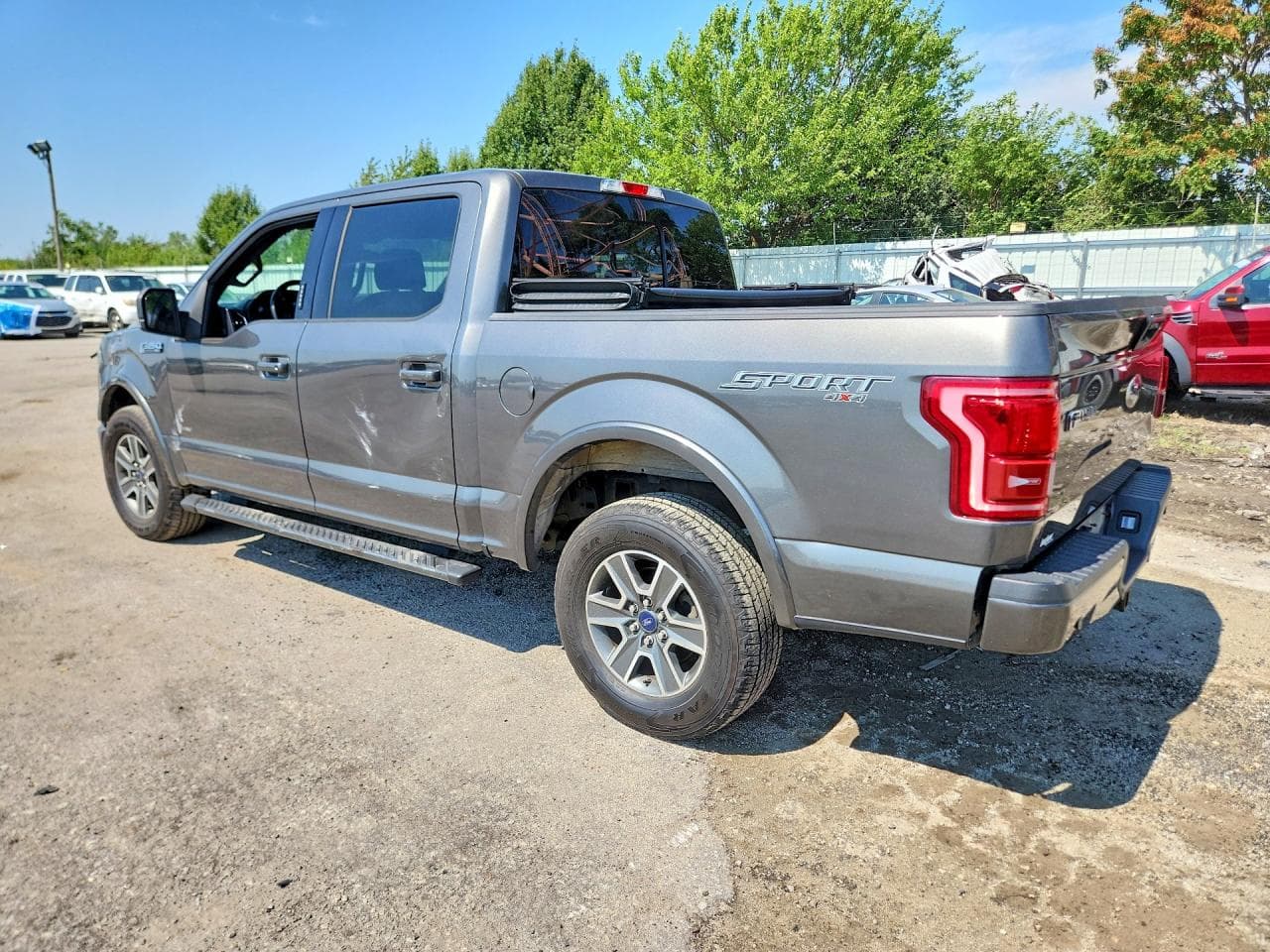 2016 Ford F150 Supercrew - foto 2