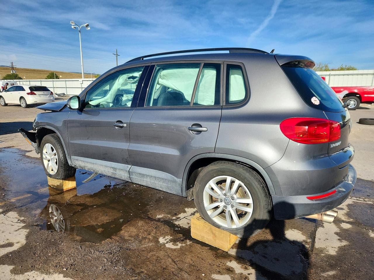 2016 Volkswagen Tiguan S - foto 2