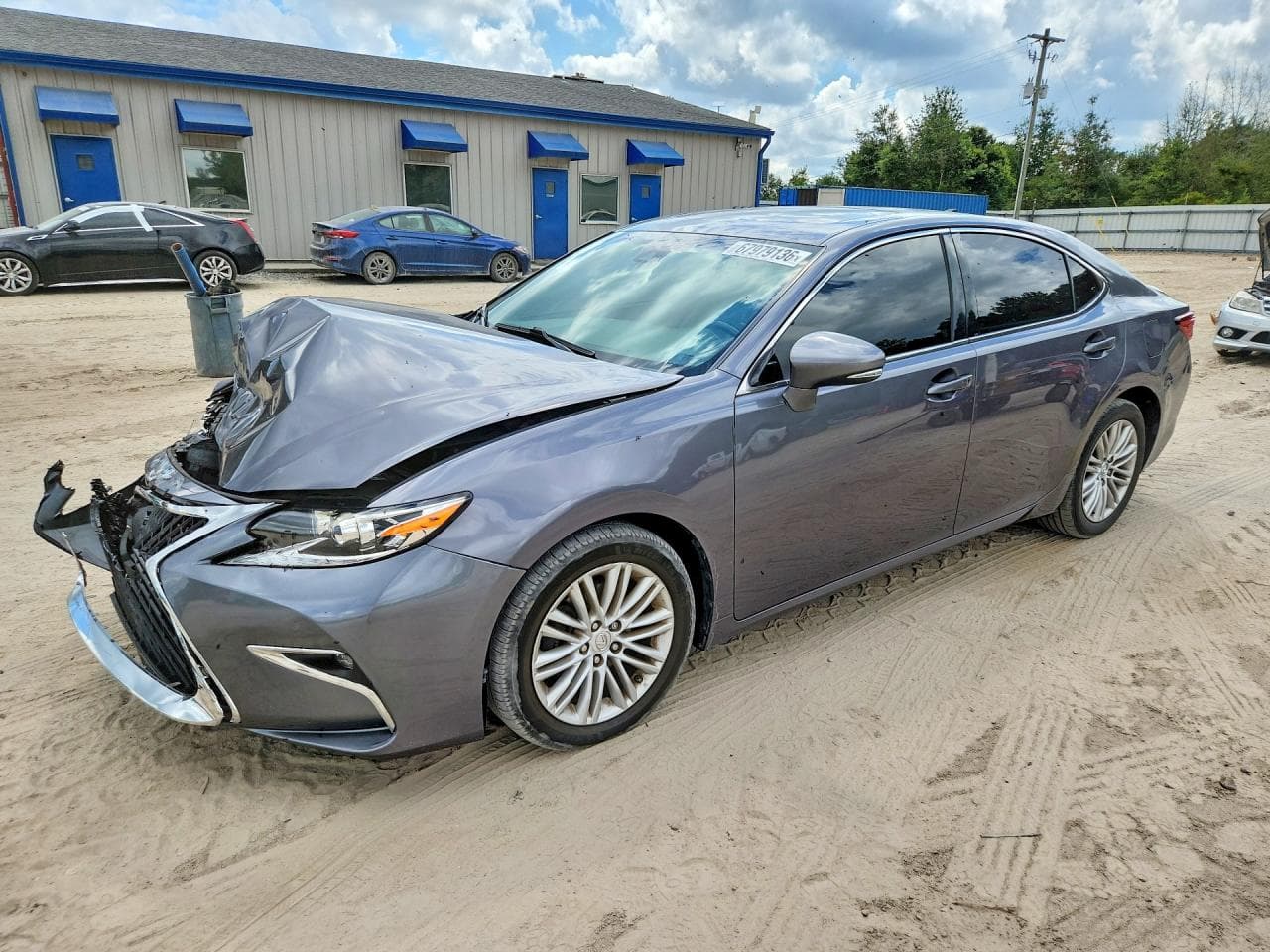 Lexus ES 2017 z USA