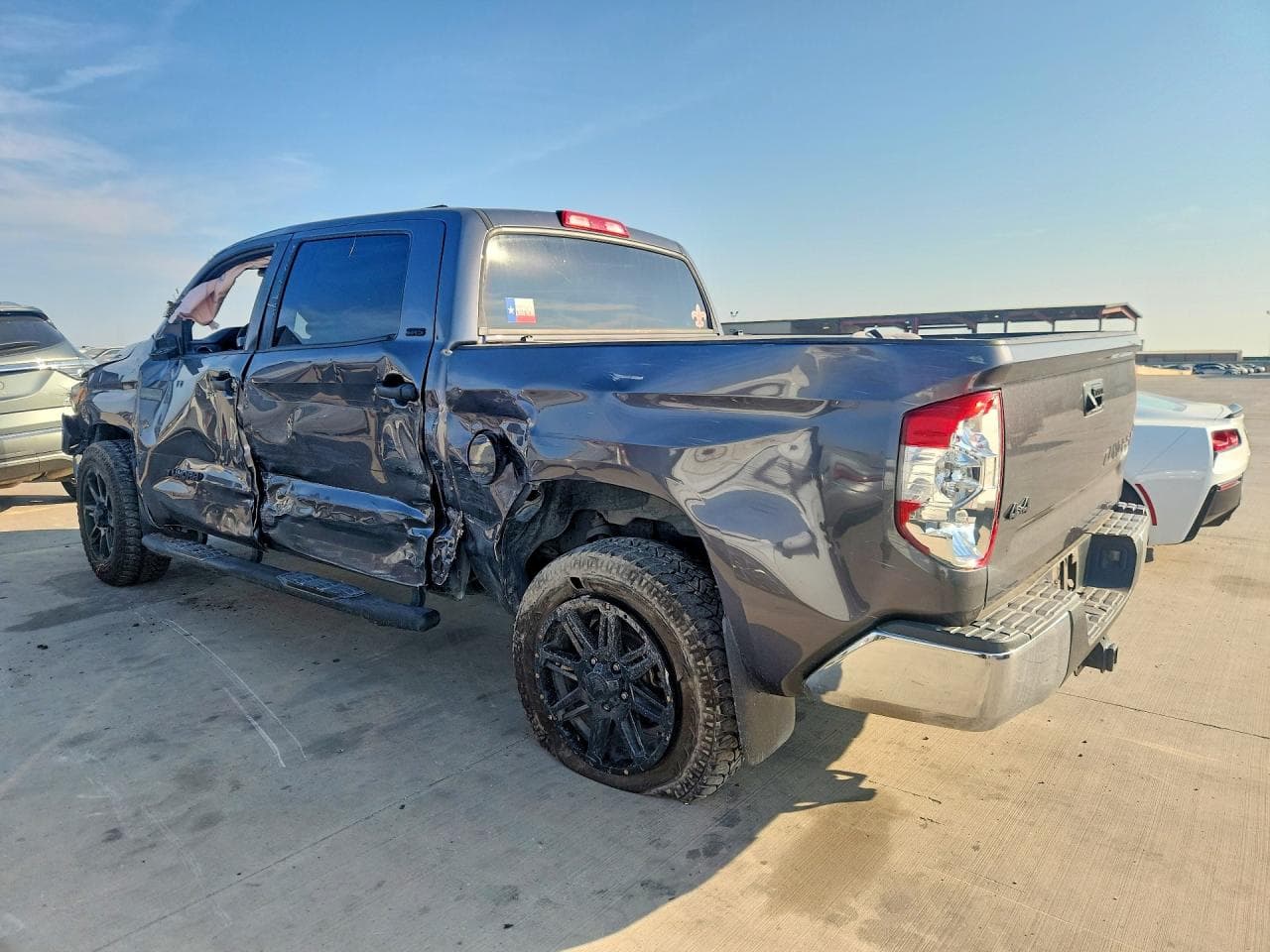 2018 Toyota Tundra Crewmax Sr5 - foto 2