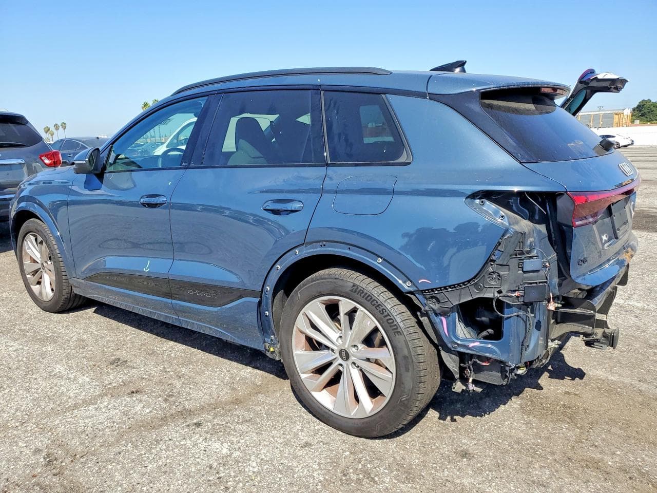 2025 Audi Q6 E-Tron Prestige - foto 2