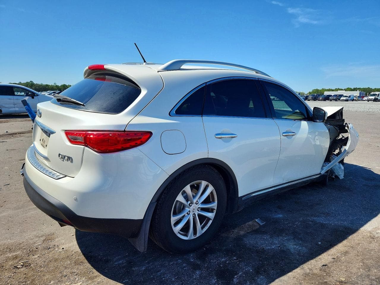2017 Infiniti Qx70 Base - foto 3
