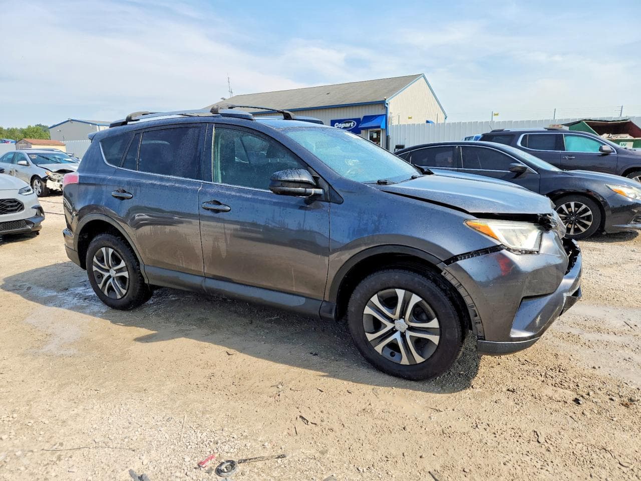 2017 Toyota Rav4 Le - foto 4