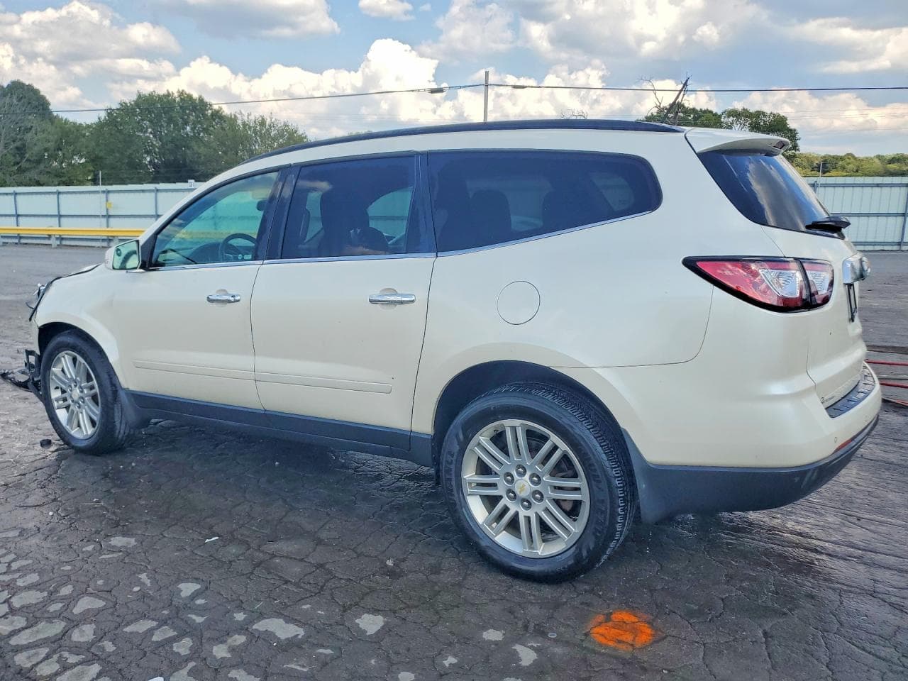 2014 Chevrolet Traverse Lt - foto 2